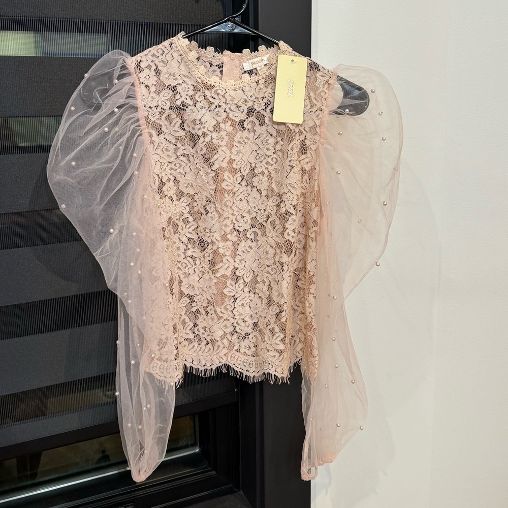 NWT PEACH COUTURE Pink Embroidered Lace long sleeve Top small